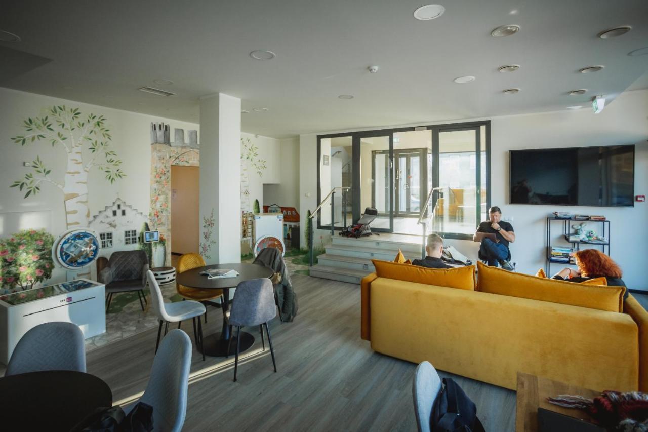 Hotel Nospa Kuressaare Zewnętrze zdjęcie